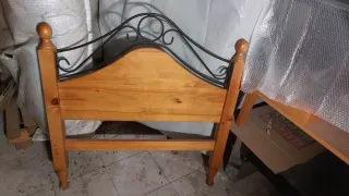 Cabezal de cama 90 .madera y metal