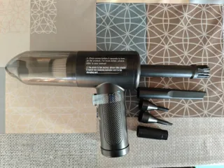 Aspiradora de mano portátil