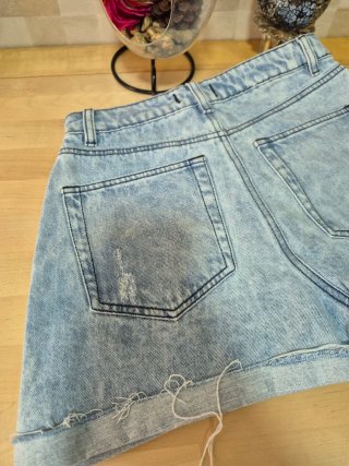 Shorts vaqueros Naf Naf desgastados