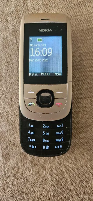 Nokia 2220 slide funzionante