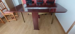 Mesa de salón extensible marrón