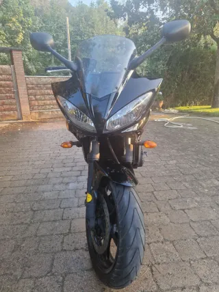 Yamaha FZ6 Fazer S2 Negra