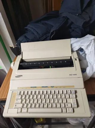 Máquina de escribir Samsung SQ-1000