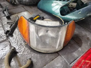 Piloto delantero Piaggio Hexagon 1997