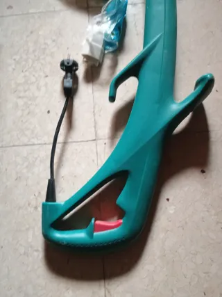 Cortabordes Eléctrico Bosch Easytrim