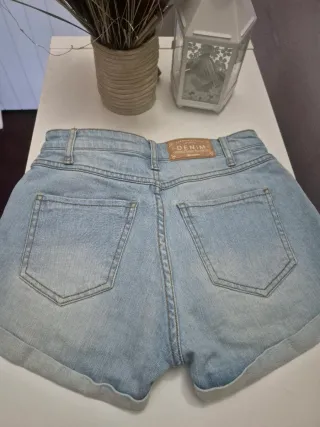 Shorts vaqueros Stradivarius