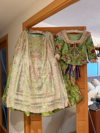 Traje Fallera Siglo XVIII Verde Manzana