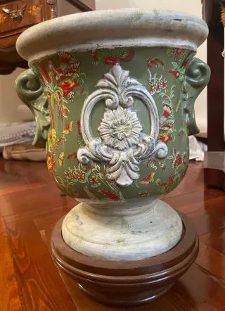 Jardinera de terracota verde y multicolor