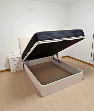 Cama canapé y colchón