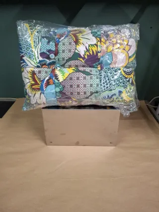 Cuscino arredo in stoffa marca VERSA