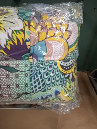 Cuscino arredo in stoffa marca VERSA