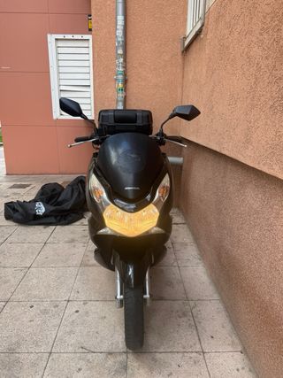 Honda PCX 125 Negra