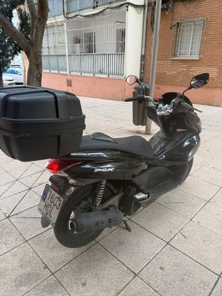 Honda PCX 125 Negra
