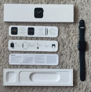 Apple Watch Series 6 Caja y Papeles