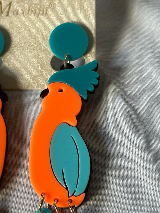 Pendientes acrílicos vintage papagayo naranja y