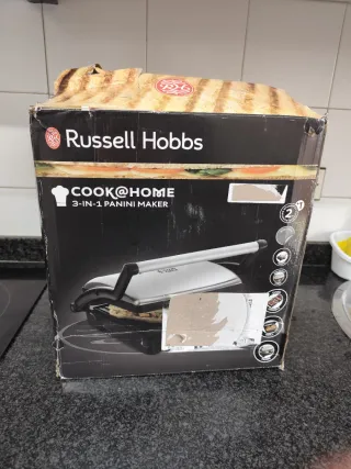 Sandwichera Russell Hobbs Grill 3 en 1