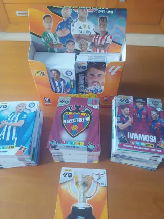 Vendo faltas actualización adrenalyn y 1a edición