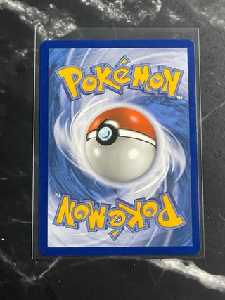 Carta Pokemon Pikachu V (SWSH 063)🇫🇷