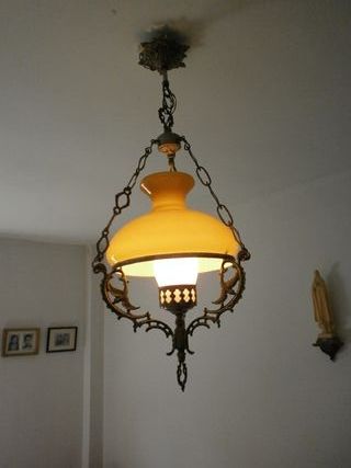 Lámpara de techo colgante vintage colonial. Bronce