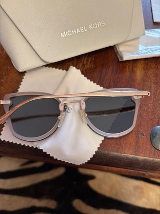 Occhiali da sole Michael Kors rosa specchio