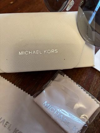 Occhiali da sole Michael Kors rosa specchio