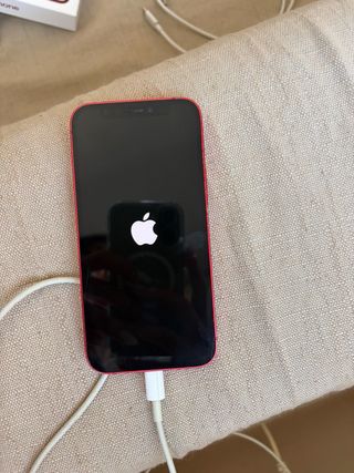 iPhone 12 64GB Rojo
