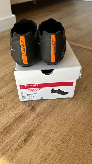 Zapatillas DMT POGI'S Talla 42