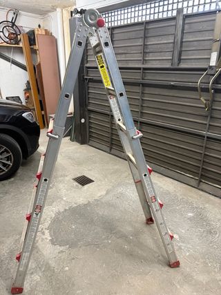 Escalera telescópica 4+4 peldaños