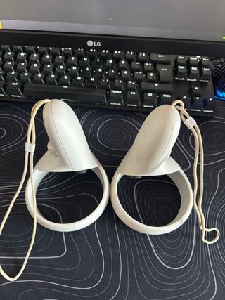 Meta Quest 2 VR Headset