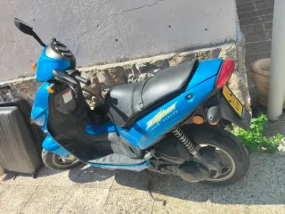 Suzuki Zillion Scooter Azul