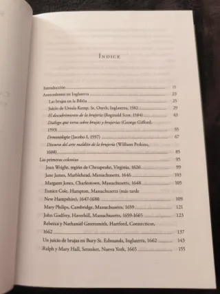 El libro de las brujas: Casos de brujería en In...