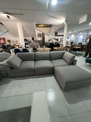 Sofá Cama Dean + Puff Chelong Gris