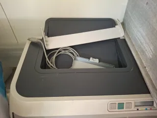 Impresora HP Color LaserJet 2600n + Toner