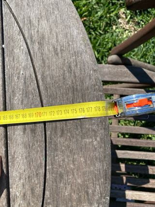 Mesa y 6 sillas de madera exterior