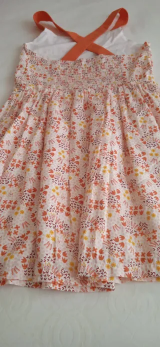 Vestido Okaidi niña estampado floral