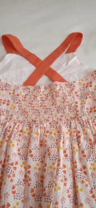 Vestido Okaidi niña estampado floral