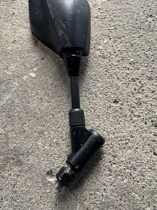 Soporte Retrovisor Derecho Yamaha Tenere 700