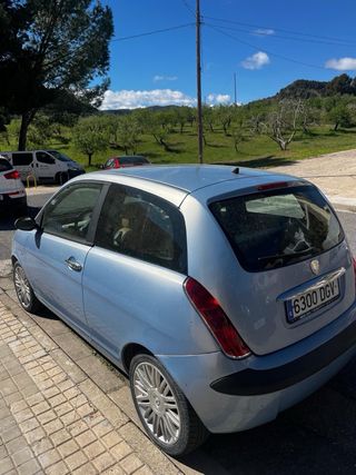 Lancia Ypsilon 2005