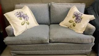 Sofá 2 plazas azul y blanco