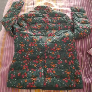 Cazadora floral verde