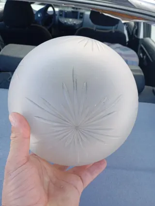 Lámpara de metal y cristal