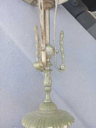 Lámpara de metal y cristal