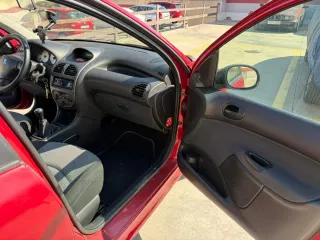 Peugeot 206 2003