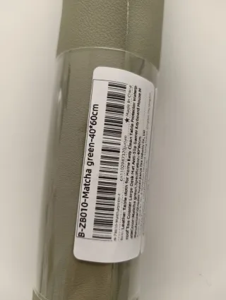 Protector de escritorio de piel sintética.