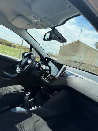 Peugeot 208 2012 5P AULLURE EH