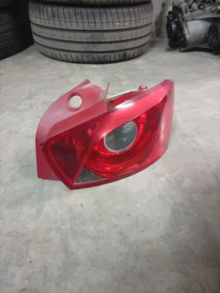 Piloto izquierdo trasero Ibiza 6L