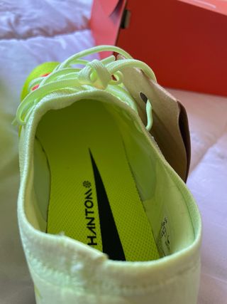 Botas de fútbol Nike Phantom (Neón)