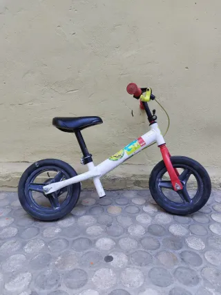 Bicicleta infantil con freno