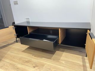 Mueble TV Negro y Madera