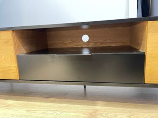 Mueble TV Negro y Madera
